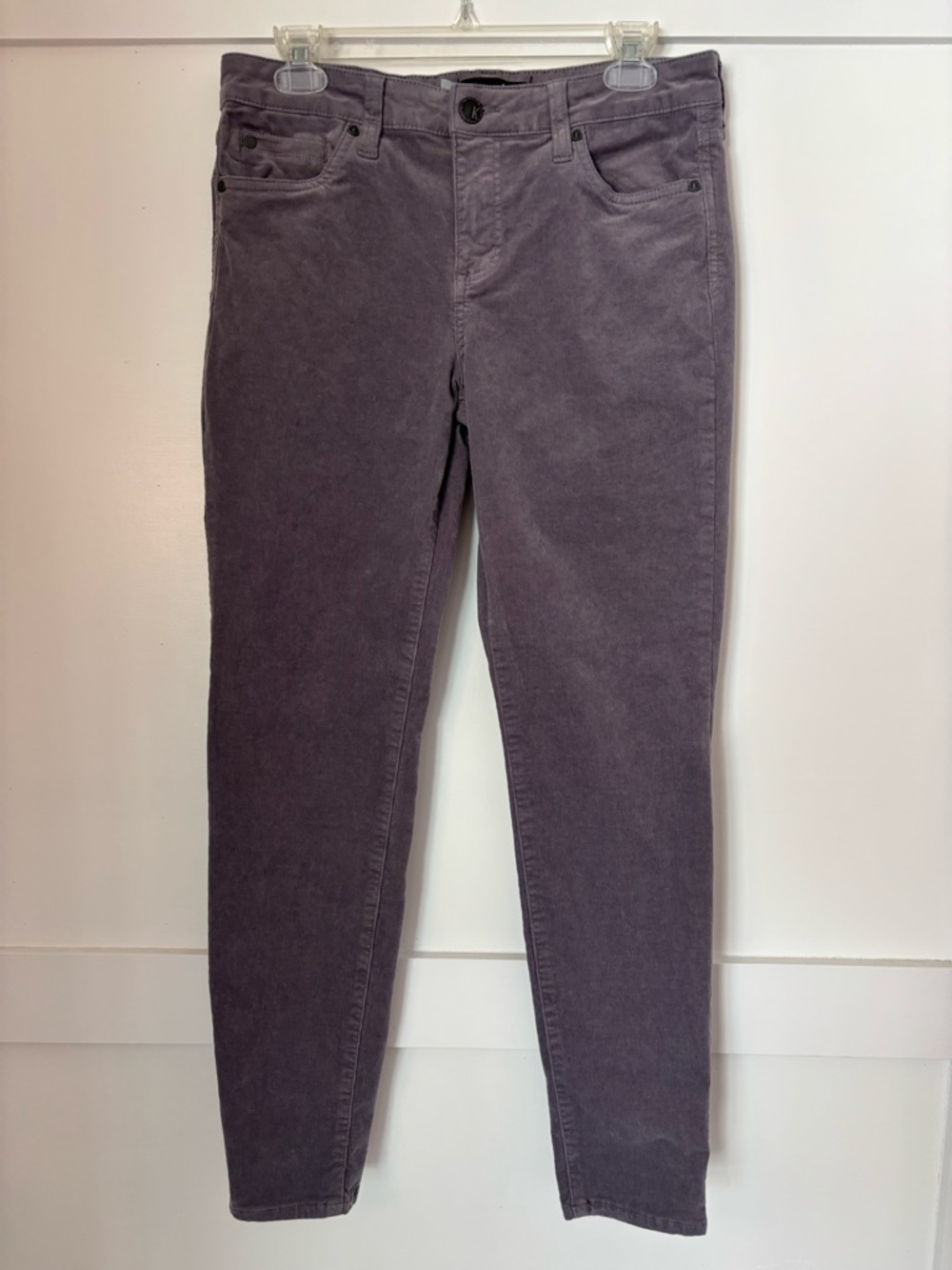 Kut from the Kloth Women's Skinny Pants in grey size 8